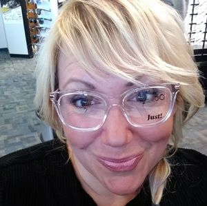 ⭐️Read!🌟 Read! 🌟Read⭐️! Info on my closet!!🌈